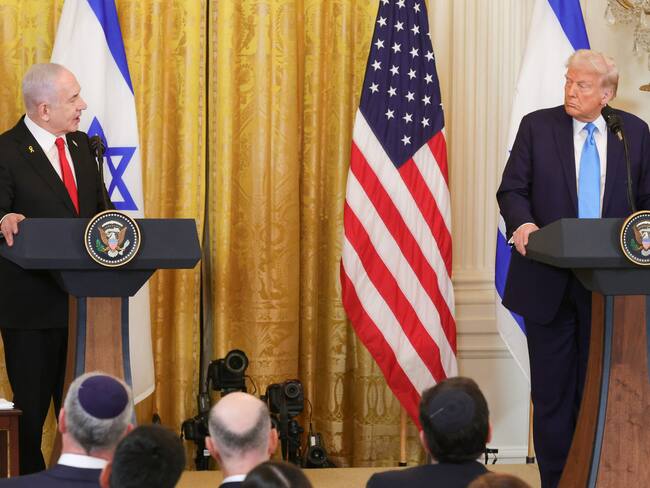Imagen de referencia de mandatarios de EE.UU. e Israel. FOTO: BRYAN DOZIER/AFP Getty Images