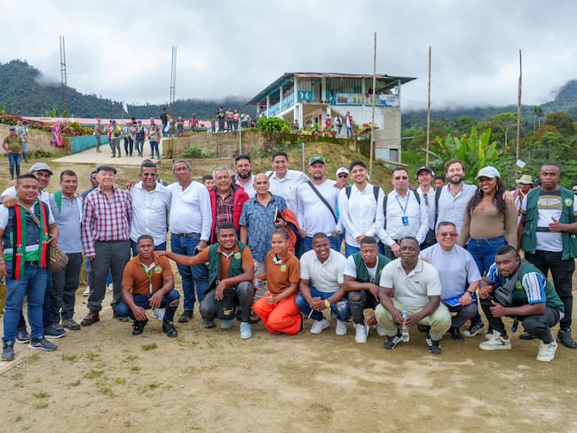 Encuentro de los diálogos territoriales de Paz en Nariño entre el gobierno nacional y el frente Comuneros del Sur del ELN. Foto: Gobernación de Nariño